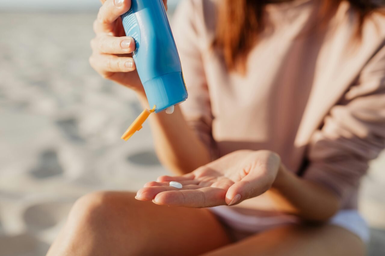 apply sunscreen apply sunscreen